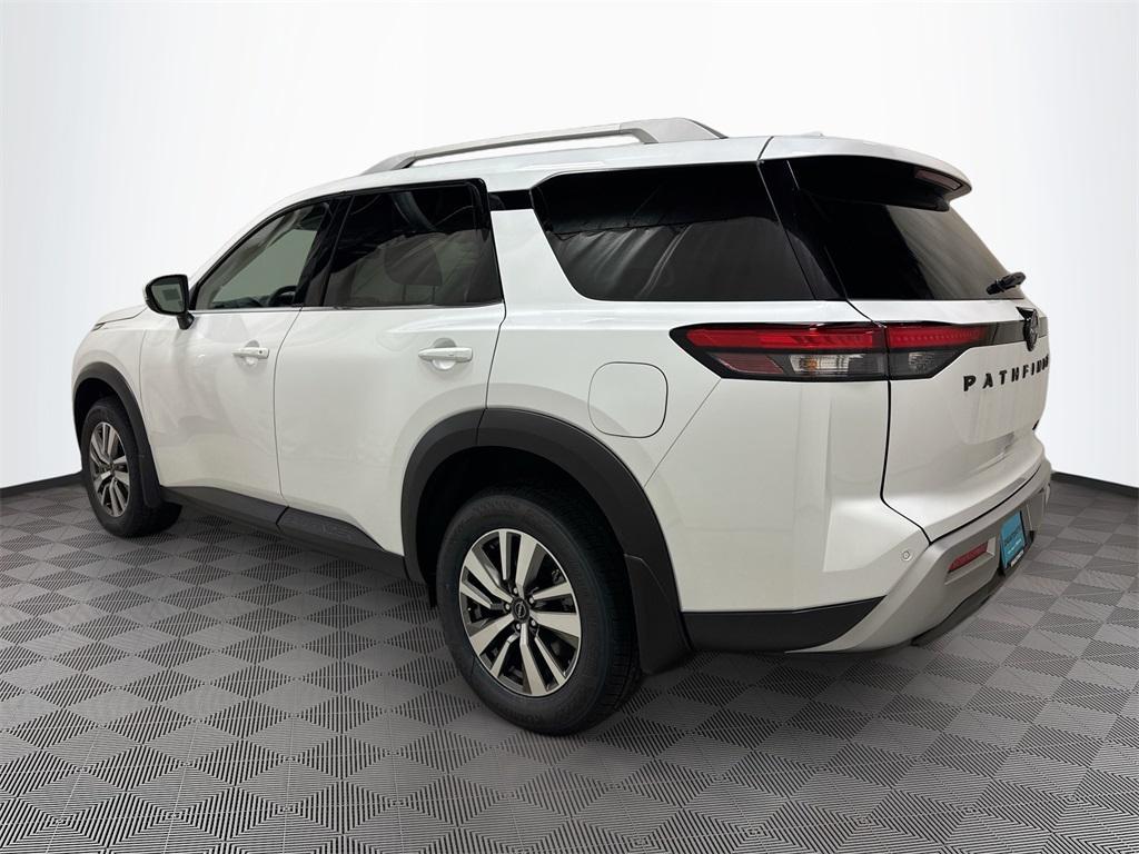 new 2025 Nissan Pathfinder car, priced at $39,971