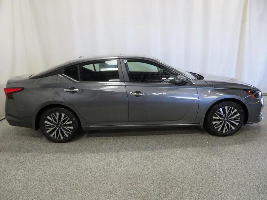 new 2024 Nissan Altima car, priced at $29,044