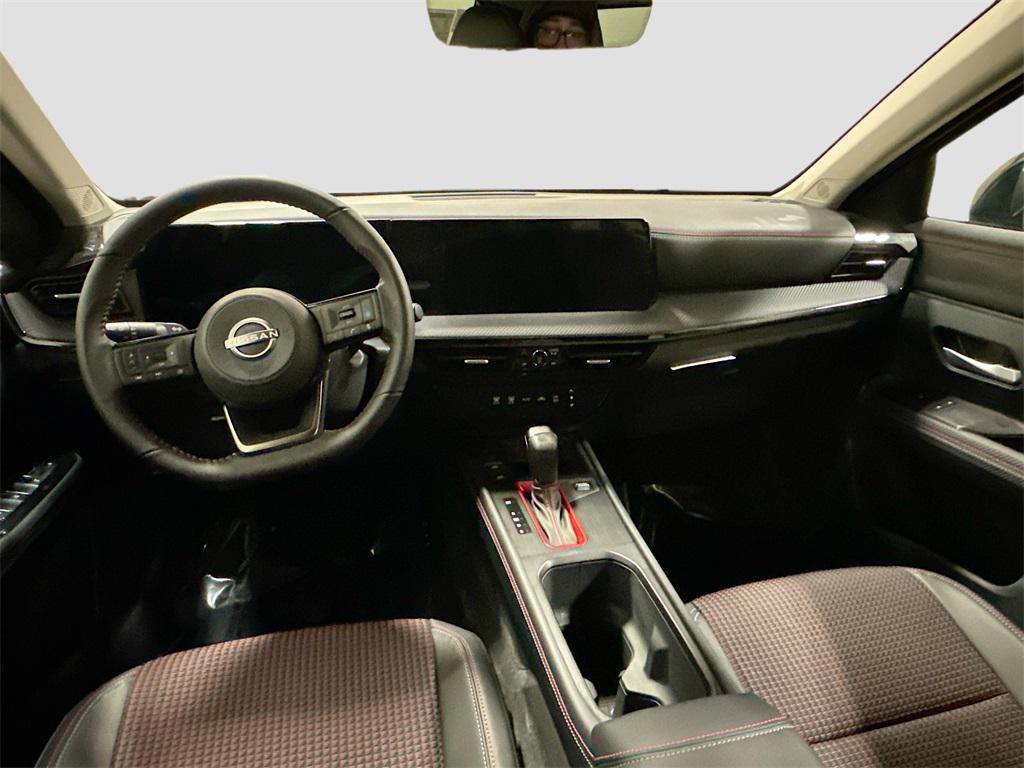 new 2025 Nissan Kicks car, priced at $29,595