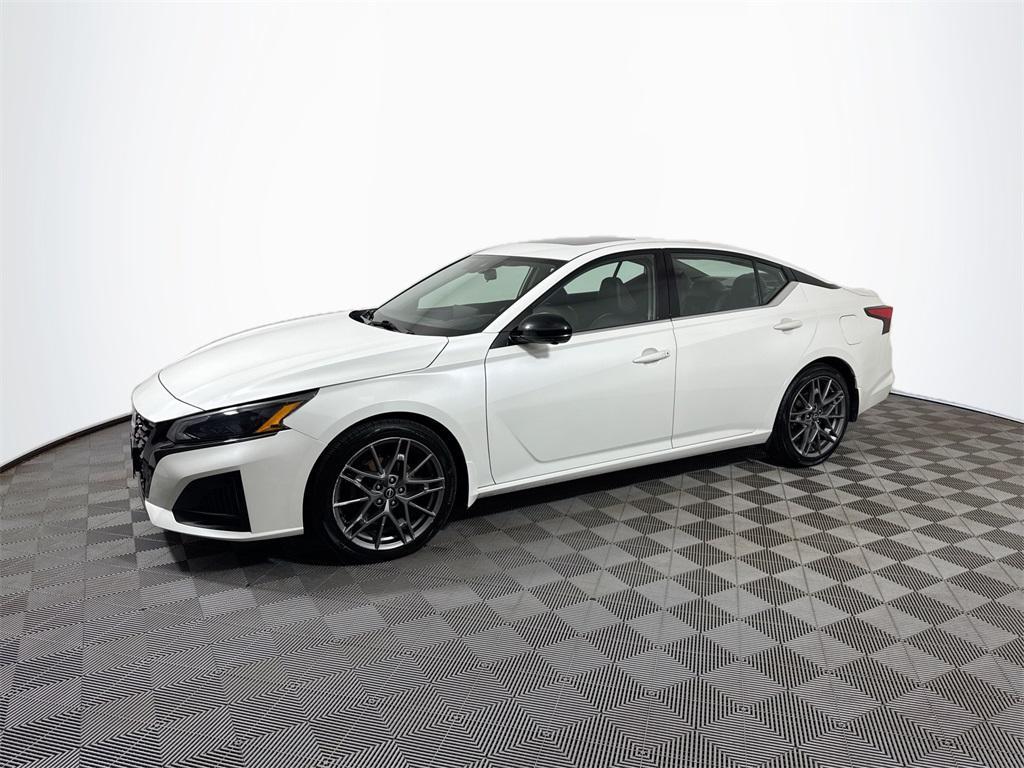 used 2023 Nissan Altima car, priced at $21,492