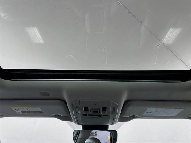 used 2022 Toyota Highlander car, priced at $38,422