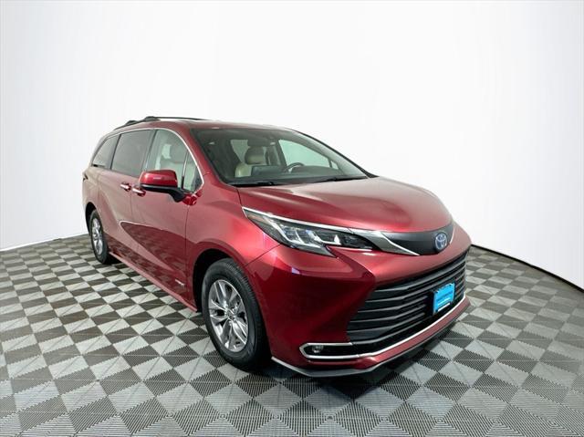 used 2021 Toyota Sienna car, priced at $37,777