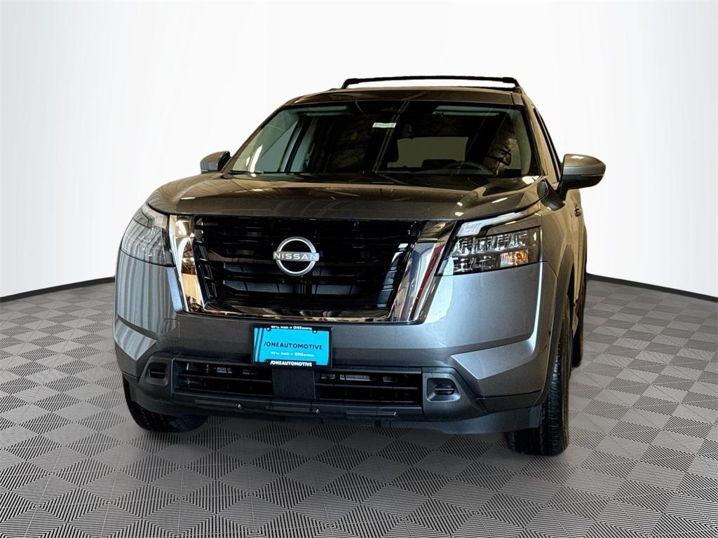new 2025 Nissan Pathfinder car, priced at $35,174