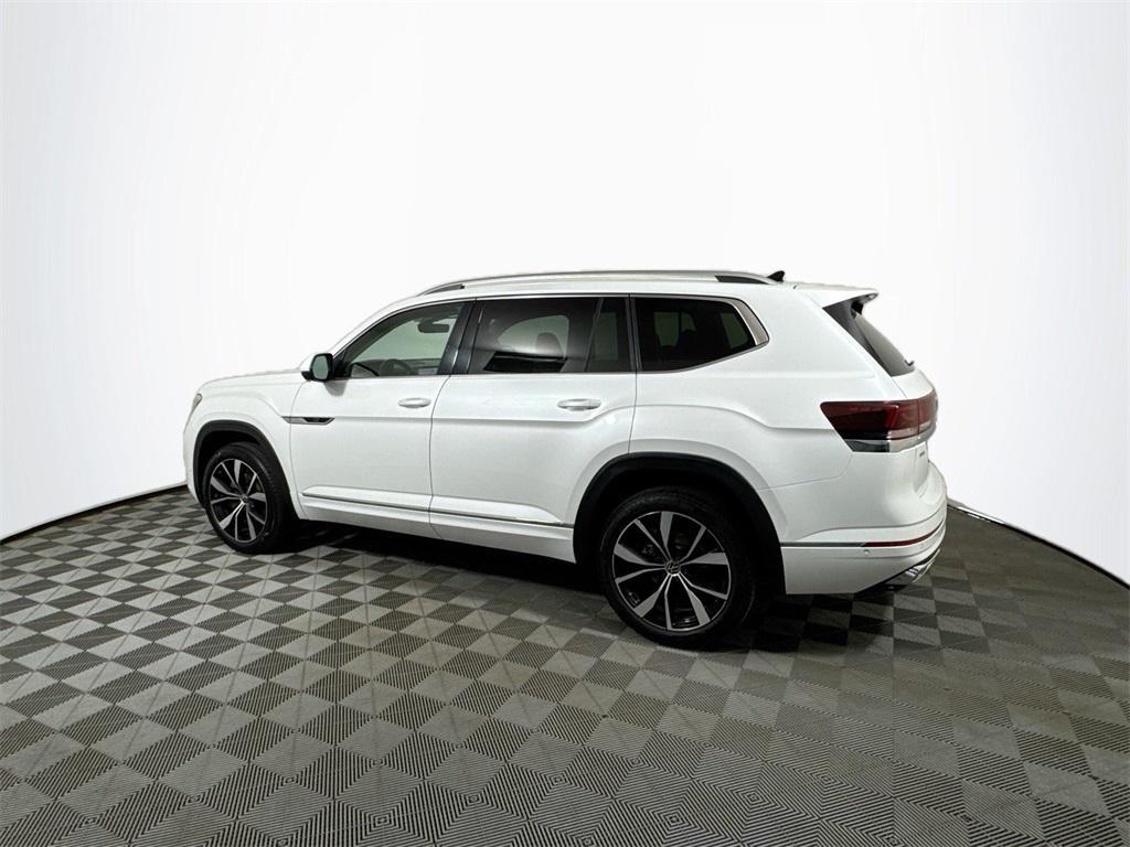 used 2024 Volkswagen Atlas car, priced at $33,422