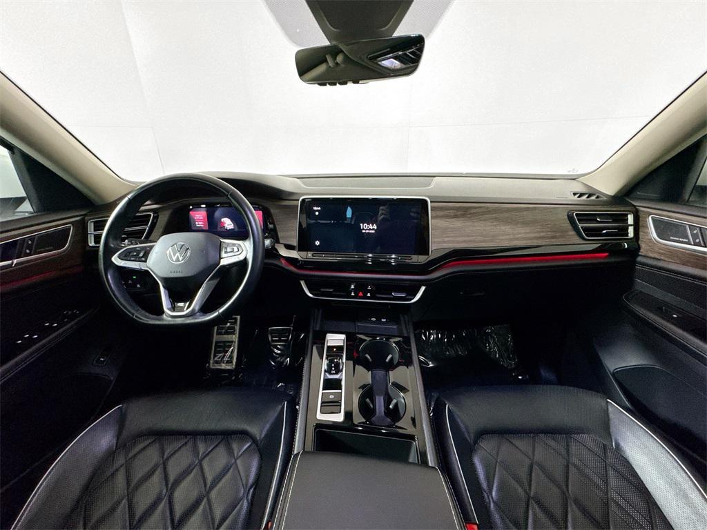 used 2024 Volkswagen Atlas car, priced at $33,422