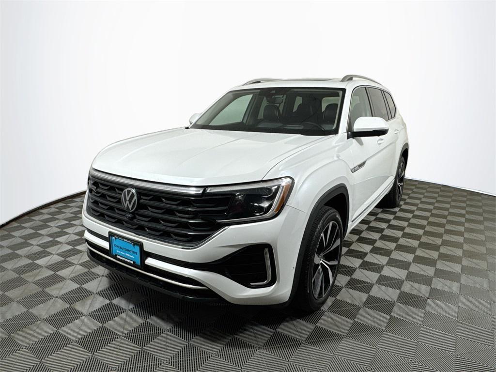 used 2024 Volkswagen Atlas car, priced at $33,422