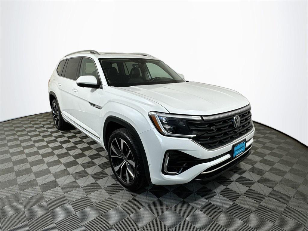 used 2024 Volkswagen Atlas car, priced at $33,422