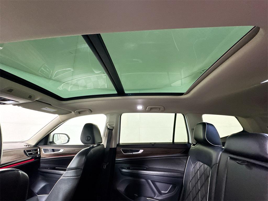 used 2024 Volkswagen Atlas car, priced at $33,422