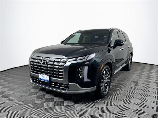 used 2025 Hyundai Palisade car, priced at $48,497