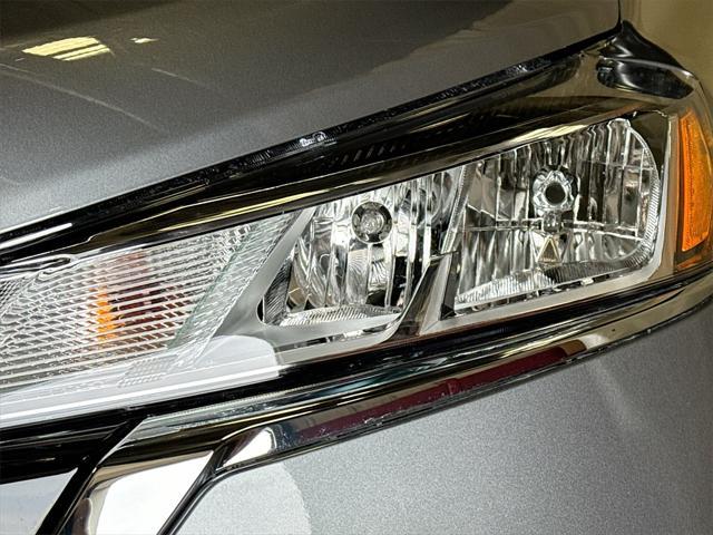 new 2025 Nissan Kicks car, priced at $23,500