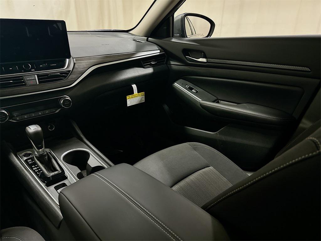 new 2025 Nissan Altima car, priced at $29,114
