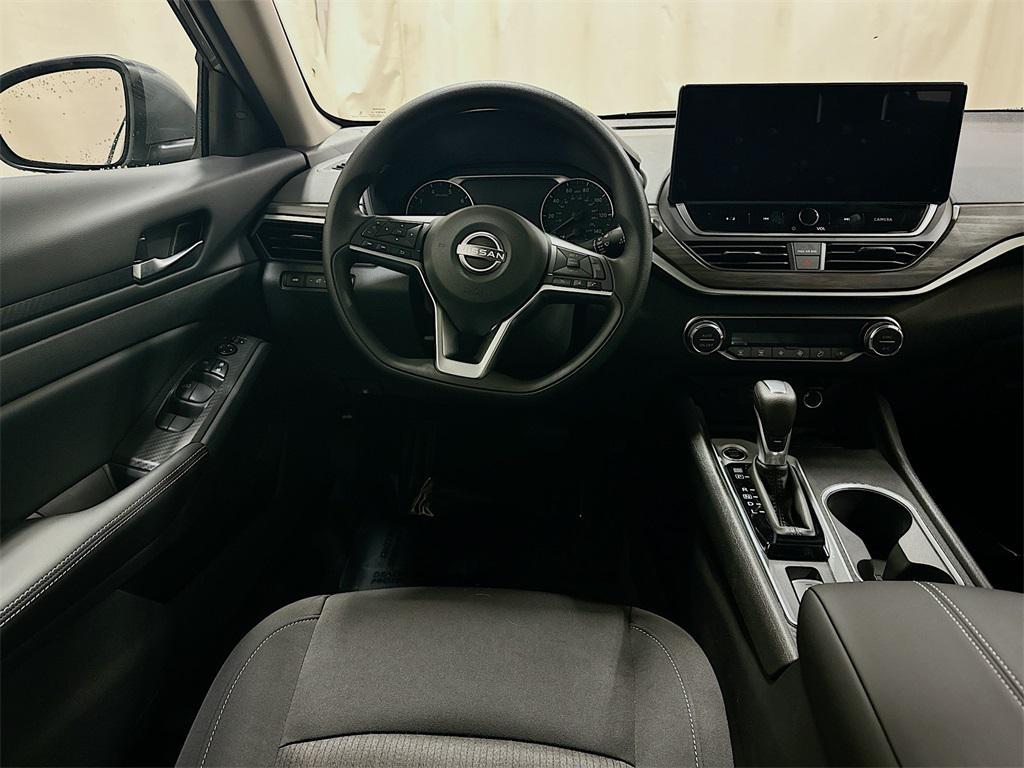 new 2025 Nissan Altima car, priced at $29,114