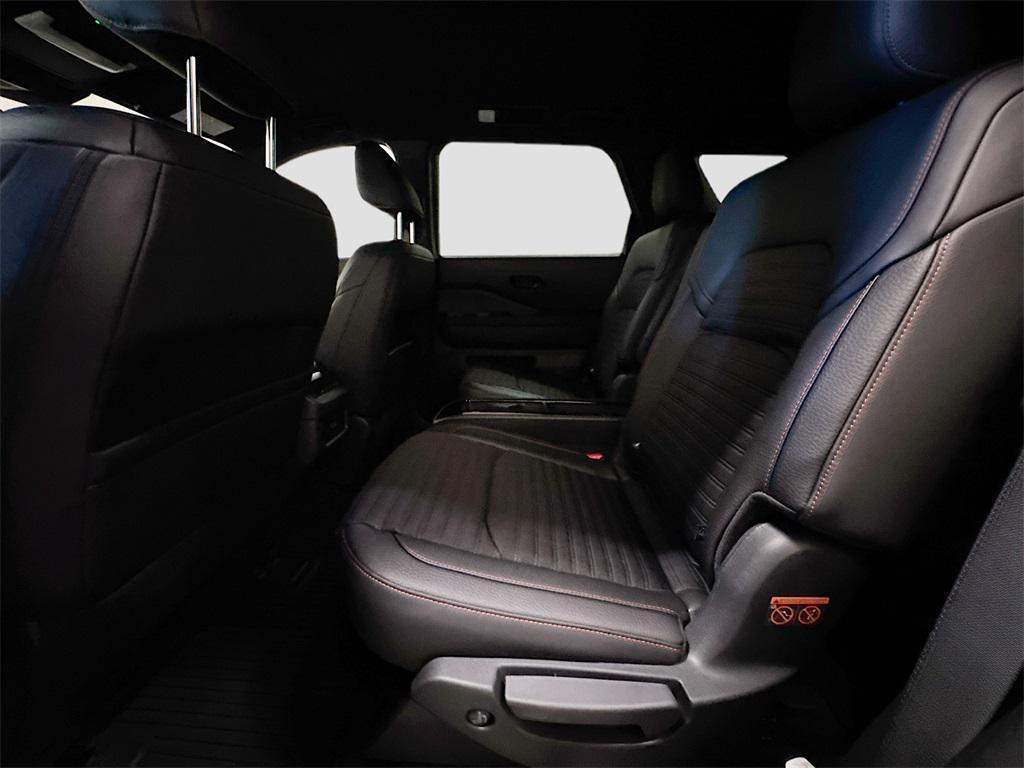 new 2025 Nissan Pathfinder car, priced at $37,777