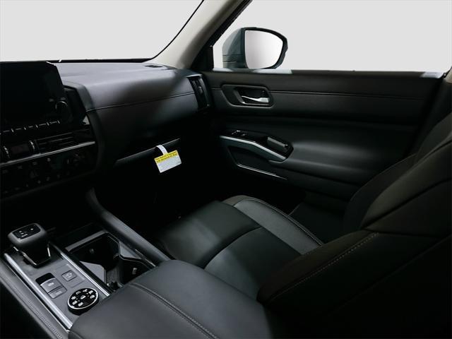new 2025 Nissan Pathfinder car, priced at $44,495