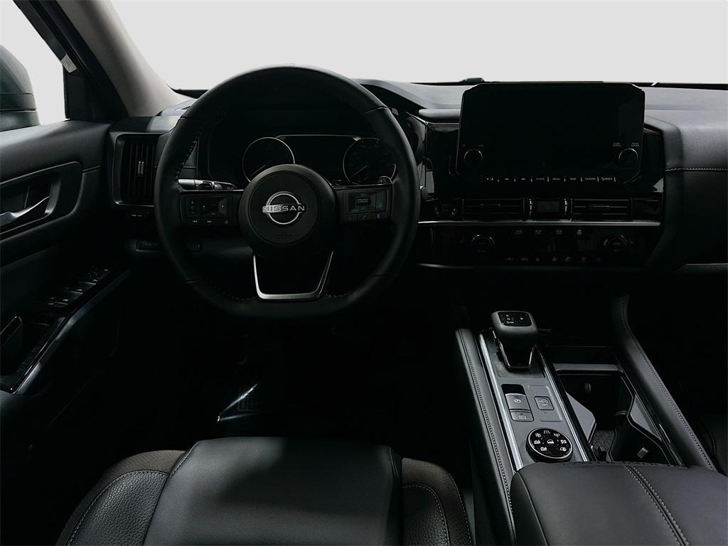 new 2025 Nissan Pathfinder car, priced at $39,995