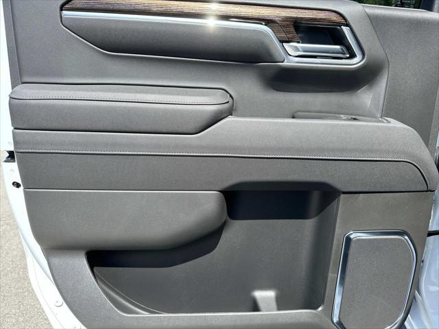 new 2025 GMC Sierra 1500 car, priced at $53,395