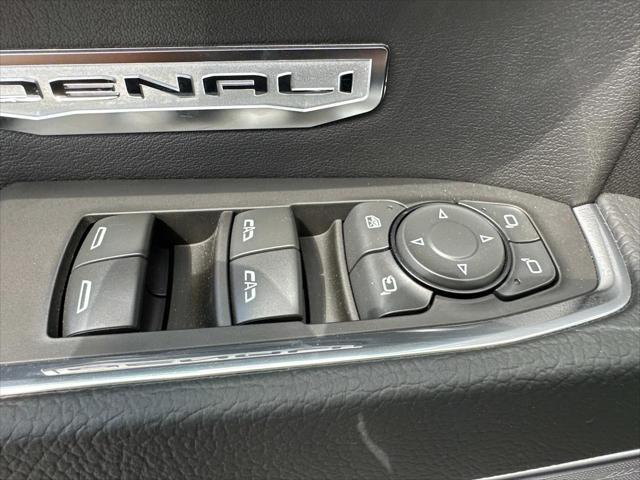 new 2025 GMC Sierra 1500 car, priced at $71,755