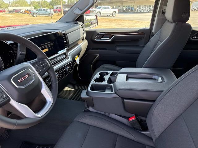 new 2025 GMC Sierra 1500 car, priced at $53,890