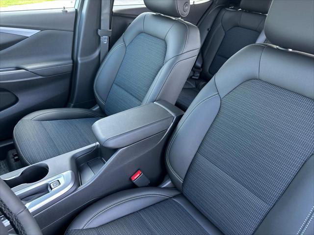 new 2025 Buick Envista car, priced at $26,559