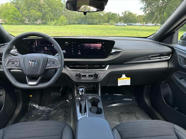 new 2025 Buick Envista car, priced at $27,039