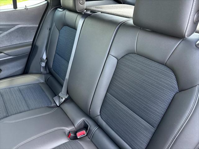 new 2025 Buick Envista car, priced at $27,039