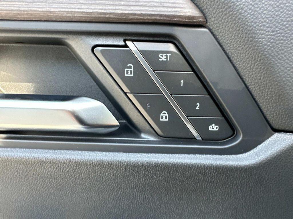 new 2025 GMC Acadia car, priced at $53,535