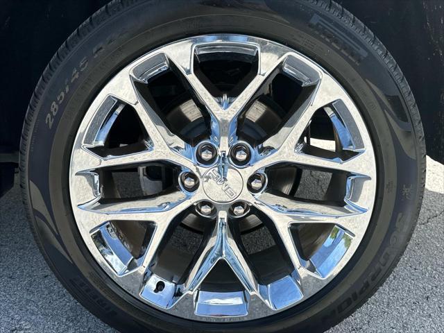used 2017 GMC Yukon XL car, priced at $31,500