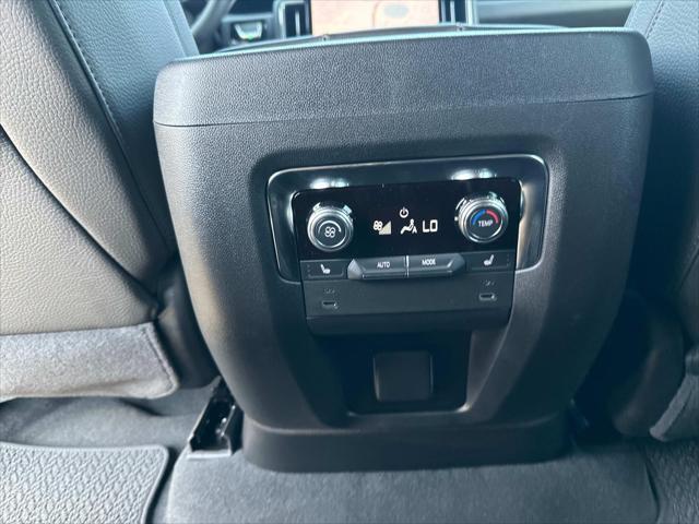 new 2025 GMC Yukon XL car, priced at $89,559
