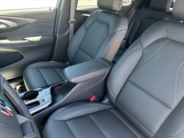 new 2025 Buick Envista car, priced at $28,008