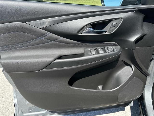 new 2025 Buick Envista car, priced at $28,008