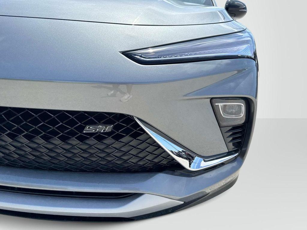 new 2026 Buick Envista car, priced at $29,959