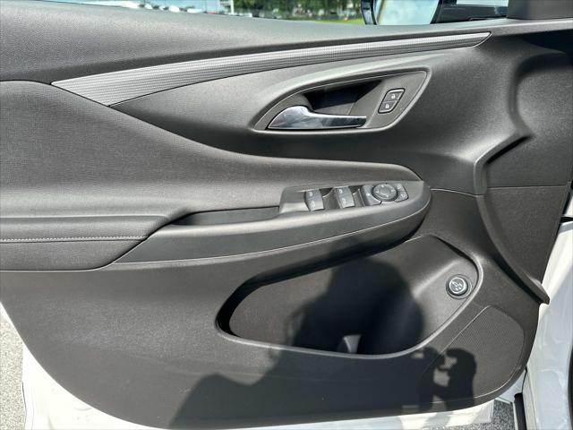 new 2025 Buick Envista car, priced at $30,448