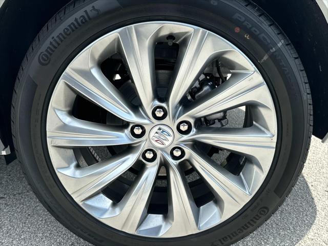 new 2025 Buick Envista car, priced at $30,448