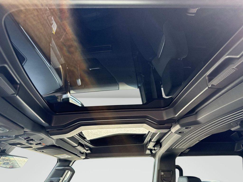 new 2025 GMC HUMMER EV Pickup car, priced at $109,565