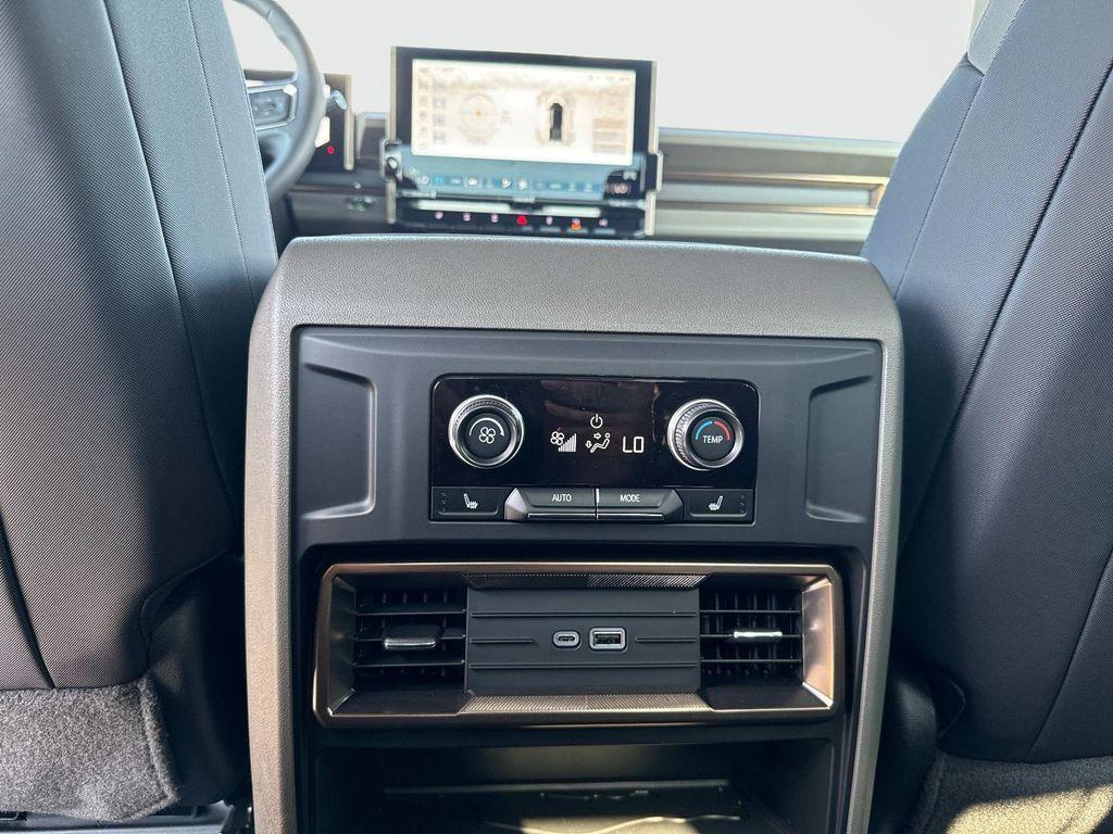 new 2025 GMC HUMMER EV Pickup car, priced at $109,565