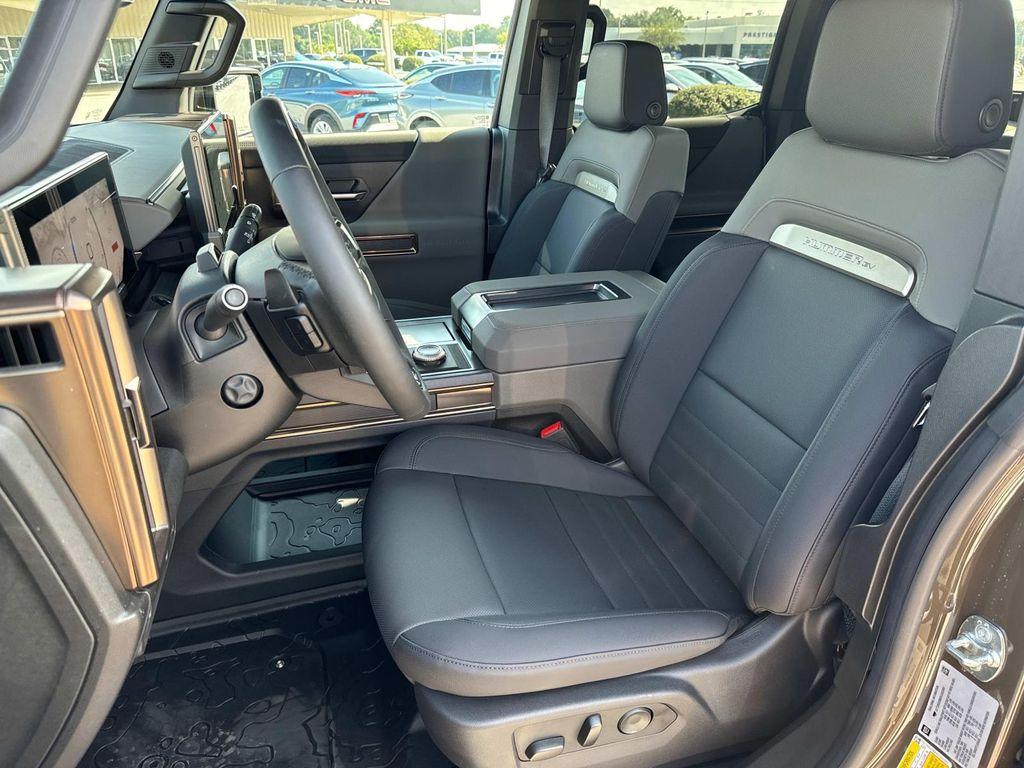 new 2025 GMC HUMMER EV Pickup car, priced at $112,565