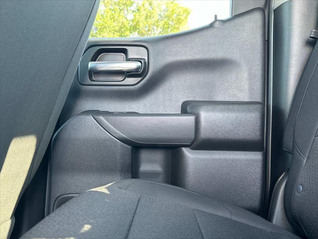 new 2025 GMC Sierra 1500 car, priced at $49,065
