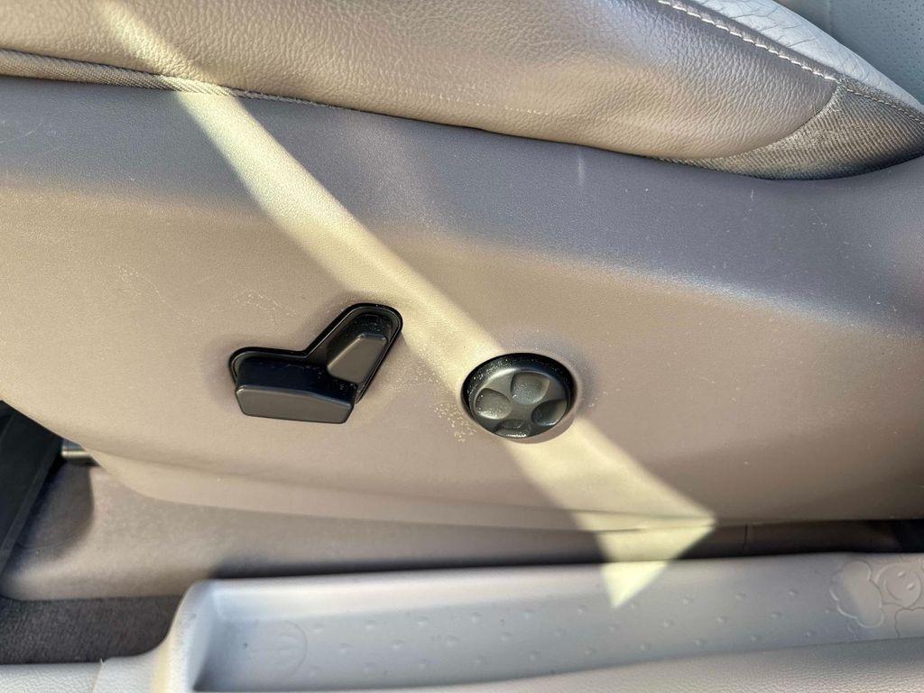 used 2017 Chrysler Pacifica car, priced at $11,514