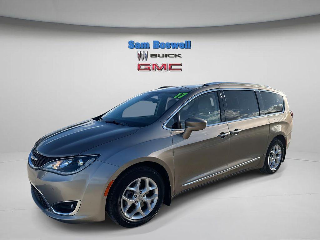 used 2017 Chrysler Pacifica car, priced at $11,514