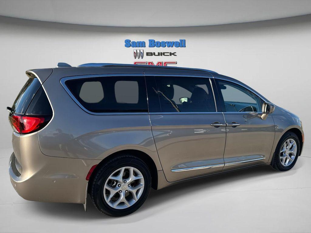used 2017 Chrysler Pacifica car, priced at $11,514