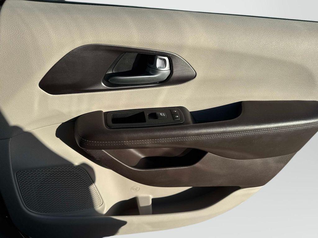 used 2017 Chrysler Pacifica car, priced at $11,514