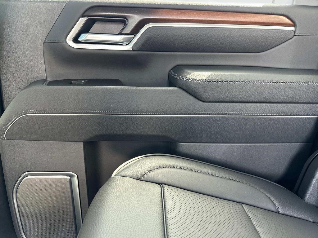 new 2025 GMC Sierra 2500 car, priced at $74,220