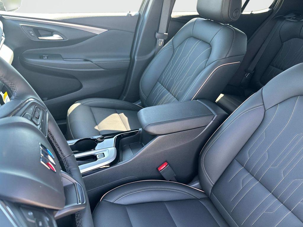 new 2025 Buick Envista car, priced at $29,911