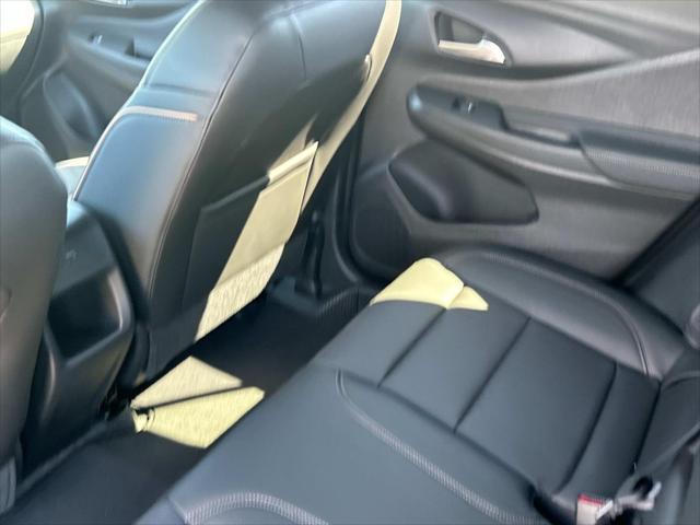 new 2025 Buick Envista car, priced at $30,855