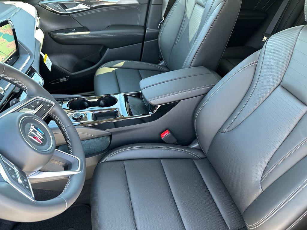 new 2025 Buick Envision car, priced at $37,027