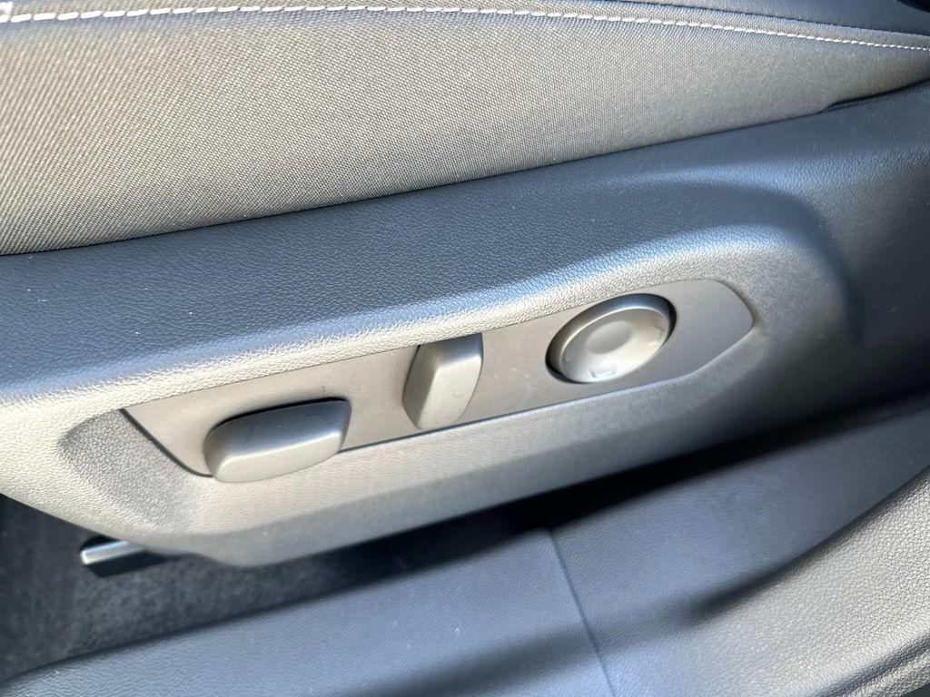 new 2025 Buick Envision car, priced at $37,027
