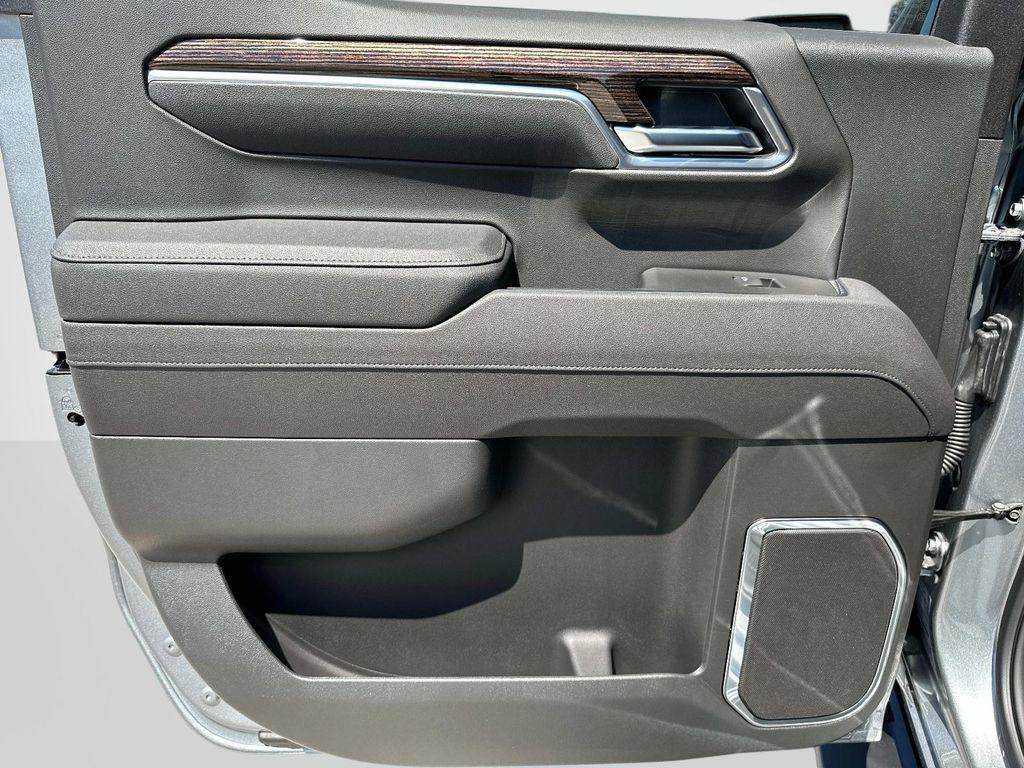 new 2025 GMC Sierra 1500 car, priced at $65,155