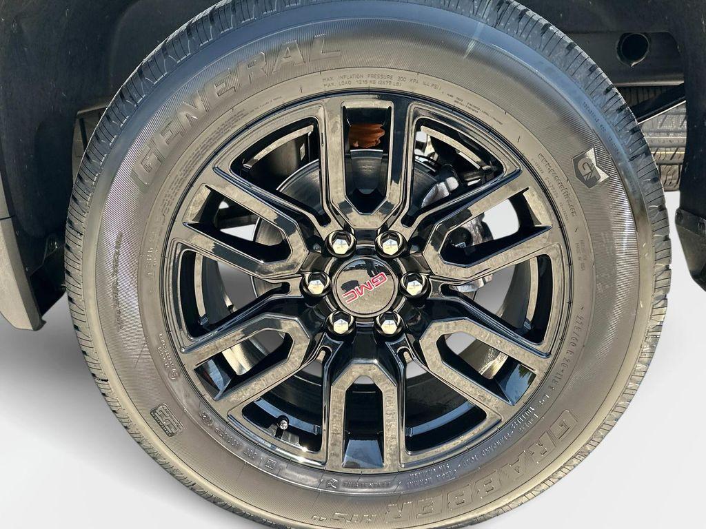 new 2025 GMC Sierra 1500 car, priced at $65,155