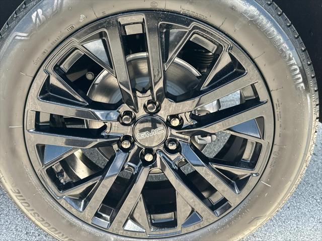 new 2025 GMC Yukon car, priced at $78,330