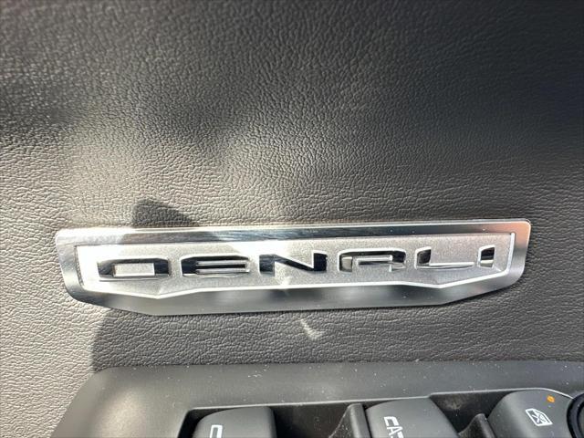 new 2025 GMC Sierra 1500 car, priced at $66,690